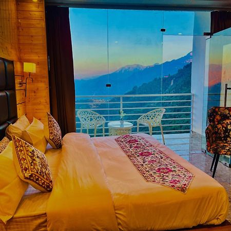 Hotel Classic Crown - #Scenic Mountain View #Open Terrace #Parking #Premium Rooms With Balcony #Guest Preferred #Best Selling Hotel In Mussoorie Bagian luar foto